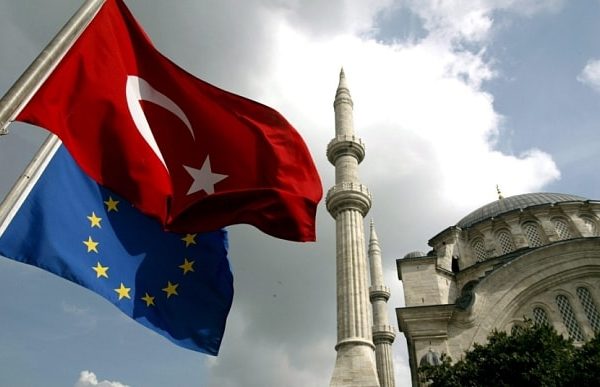 تأثير انضمام تركيا إلى الاتحاد الأوروبي على الاقتصاد التركي